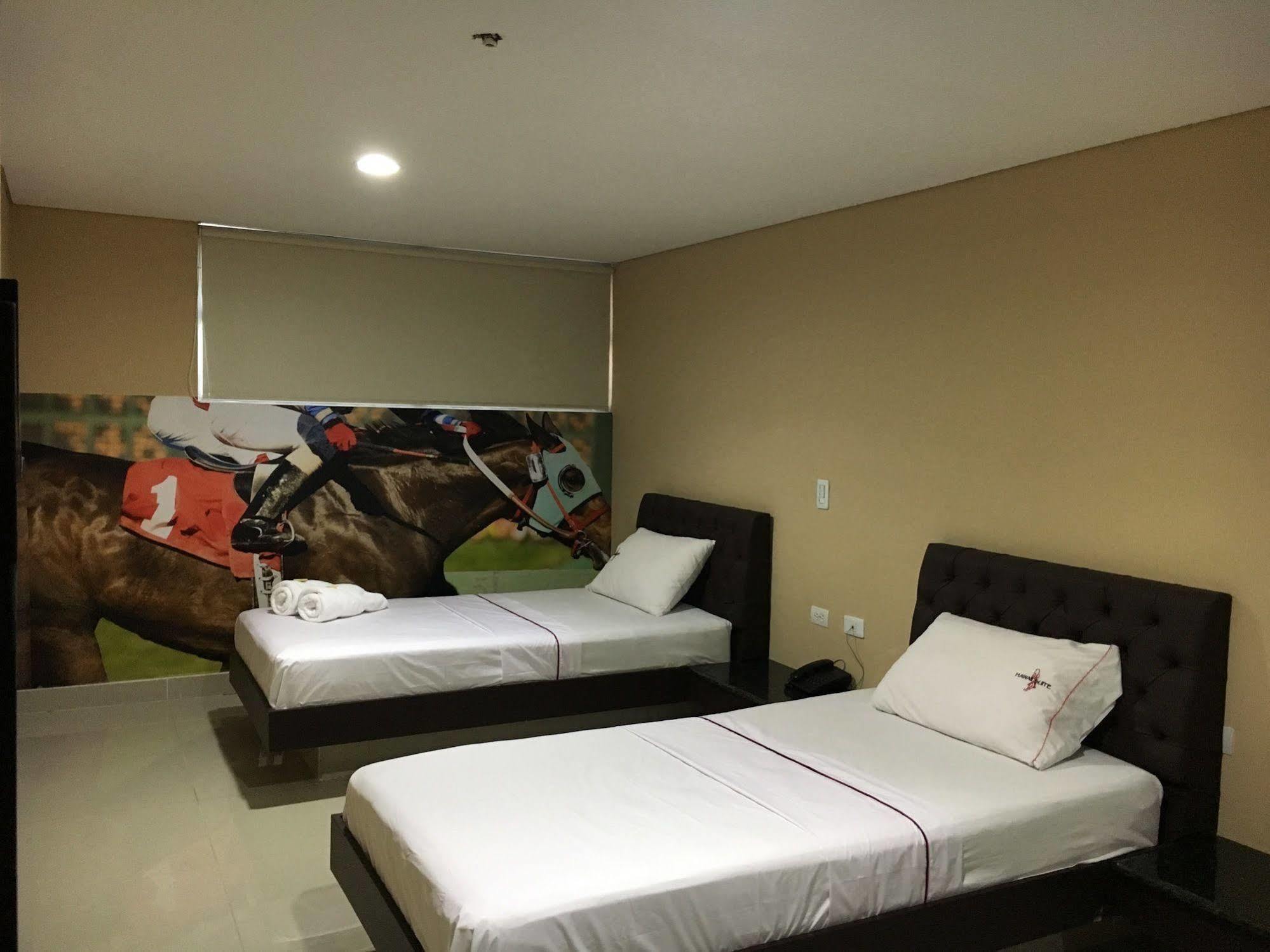 3H Hotel Centro Historico メデジン エクステリア 写真